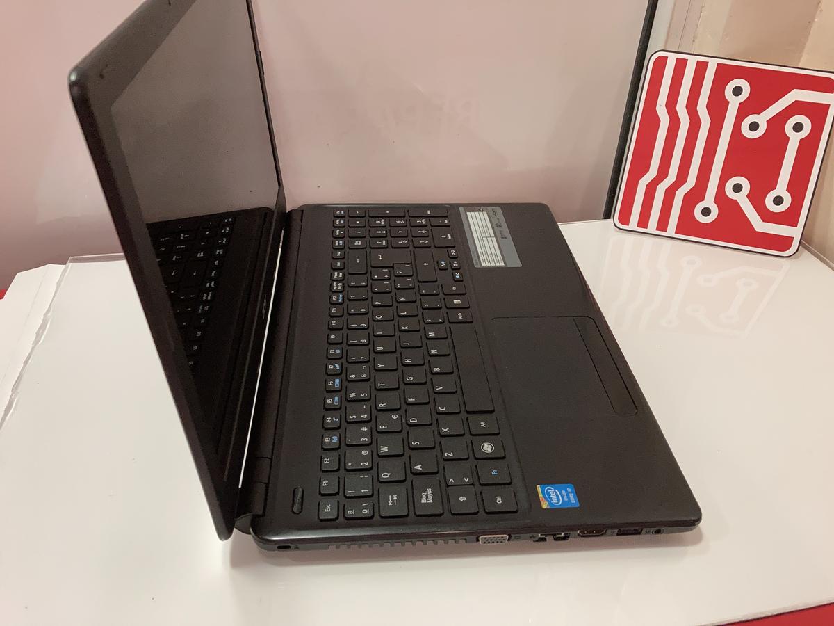Acer E1-572 - foto 3